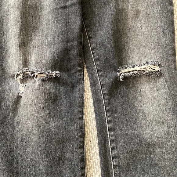 J Brand Alana Skinny Jeans - Picture 9 of 10